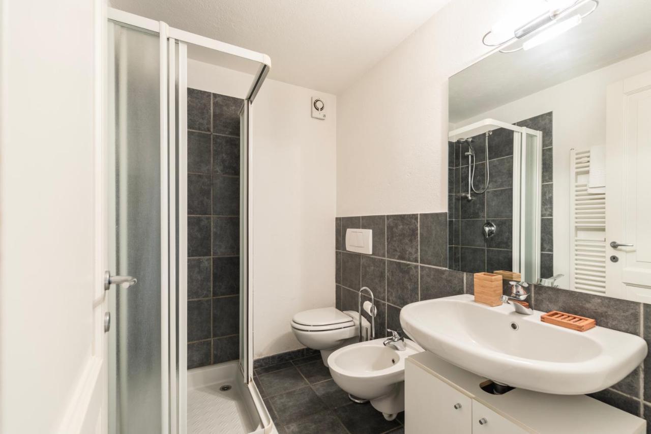 Rustic Suites At The Pier Of Brienno - The House Of Travelers Εξωτερικό φωτογραφία
